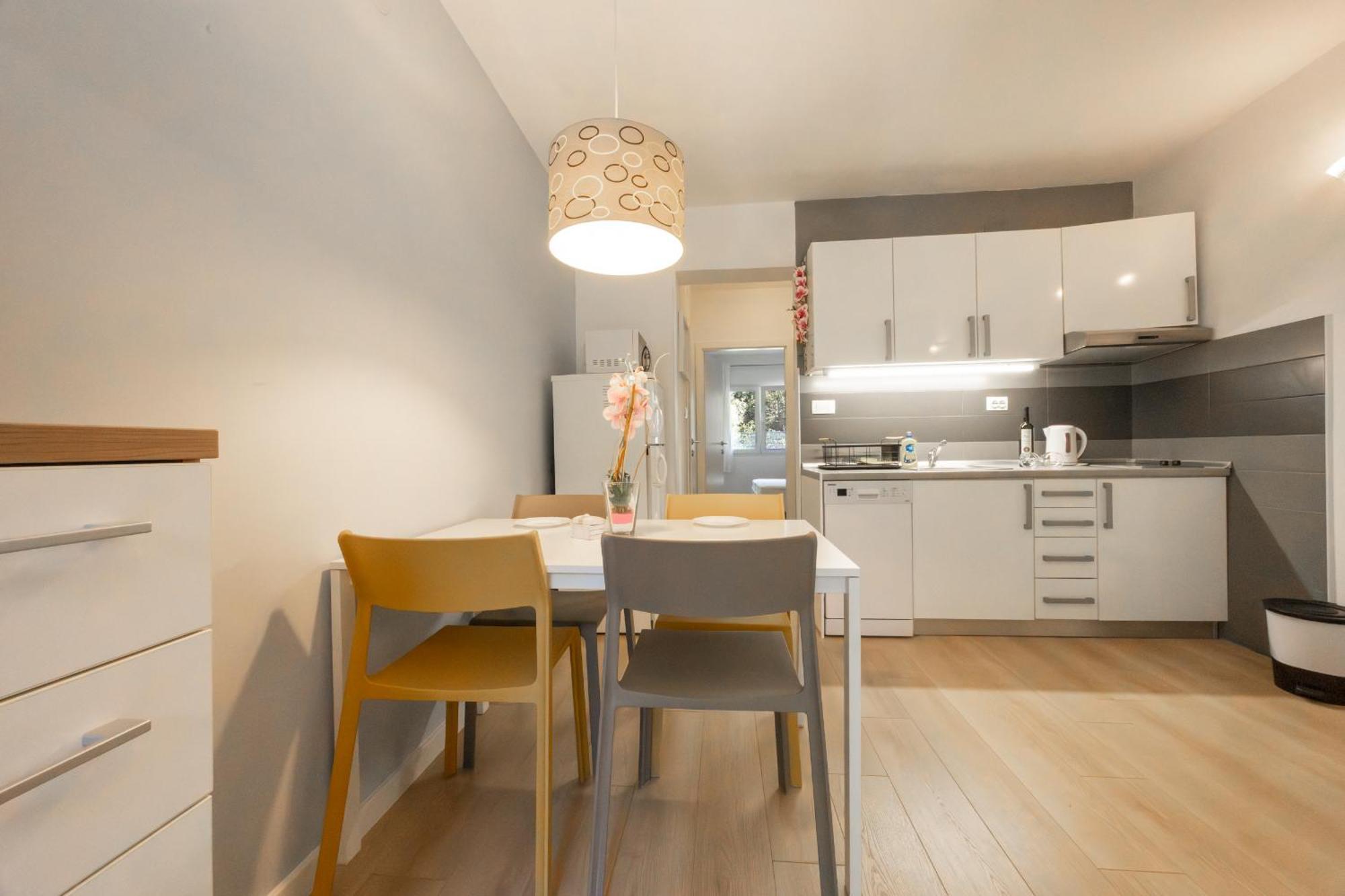 Apartments Krzanic 포드고라 외부 사진